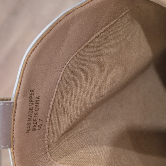 Cowboy Boots - Picture 8 of 12